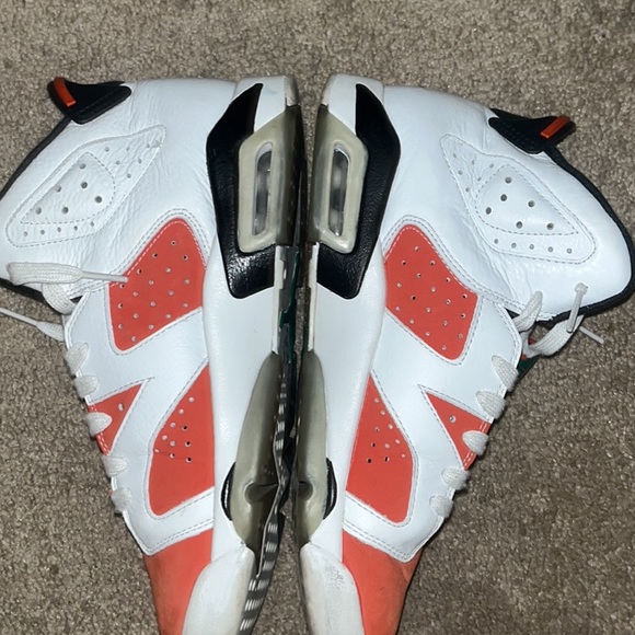 Jordan Gatorade 6s size 7y - Picture 2 of 3